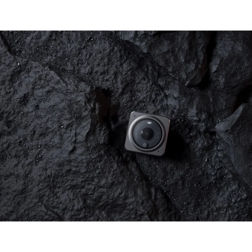 Фото Экшн-камера DJI Action 2 Dual-Screen Combo На фото изображено Экшн-камера DJI Action 2 Dual-Screen Combo