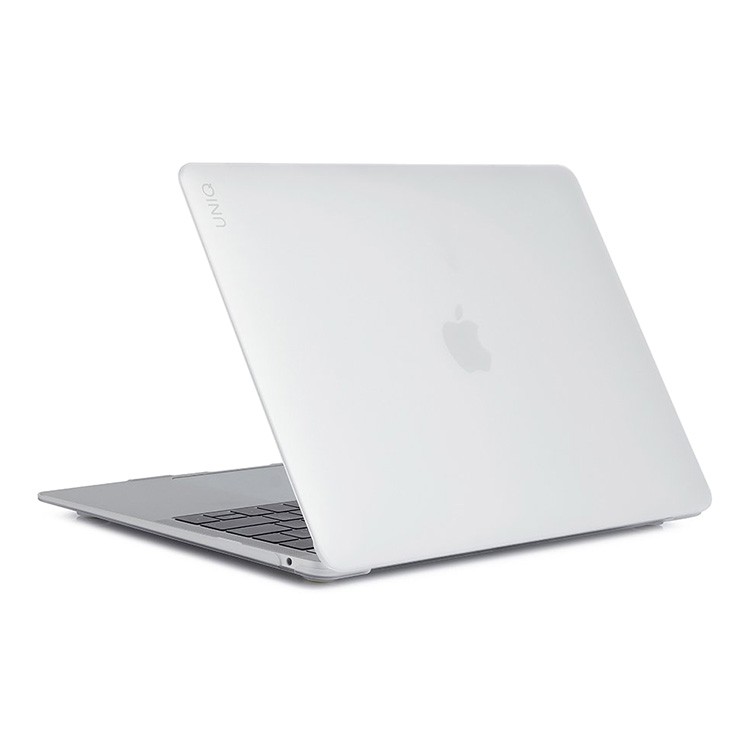 На фото изображено Uniq HUSK Pro CLARO для MacBook Air 13 M2-M4, Matte Clear