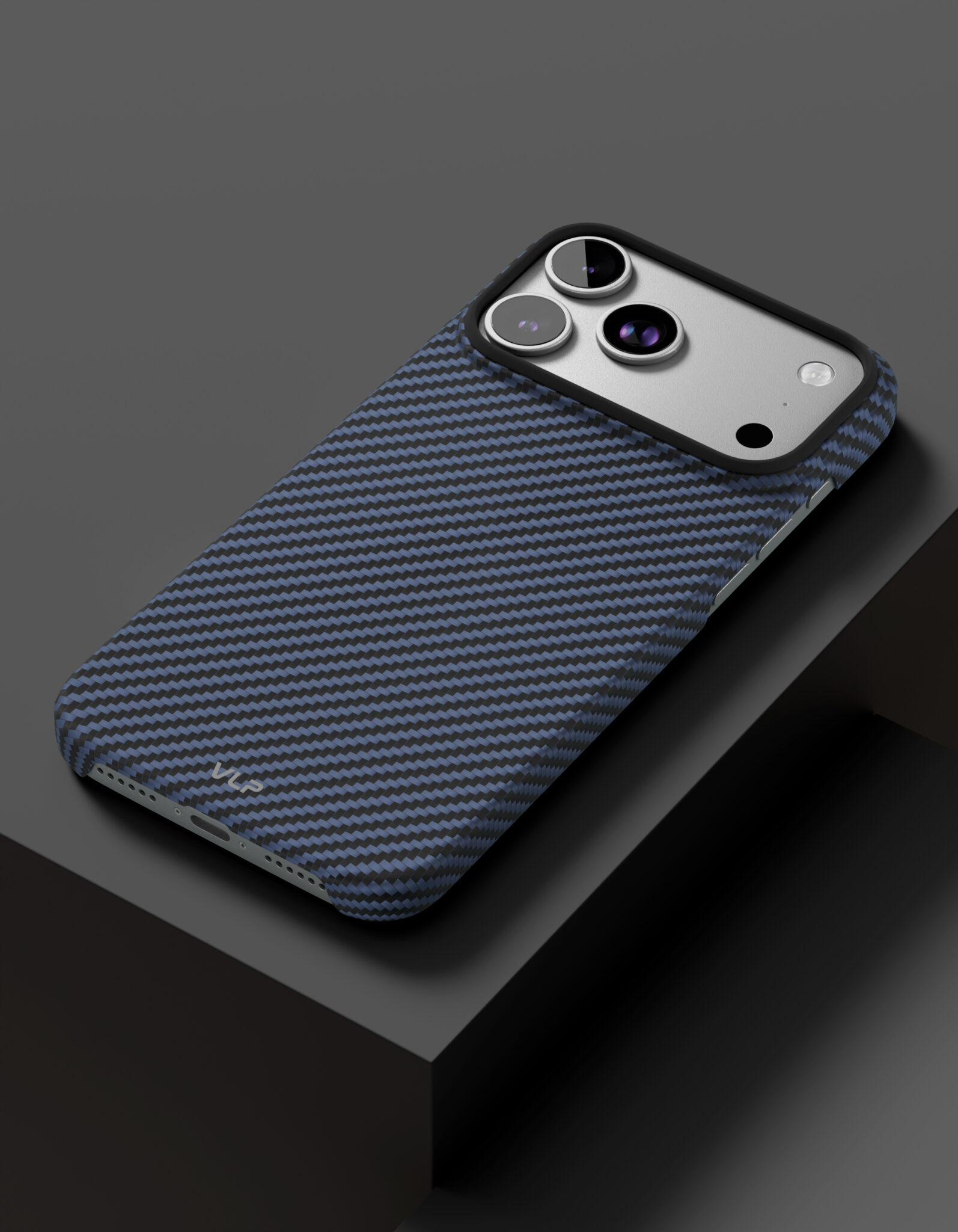 На фото изображено Чехол защитный VLP Kevlar Case с MagSafe для iPhone 17 Pro, синий