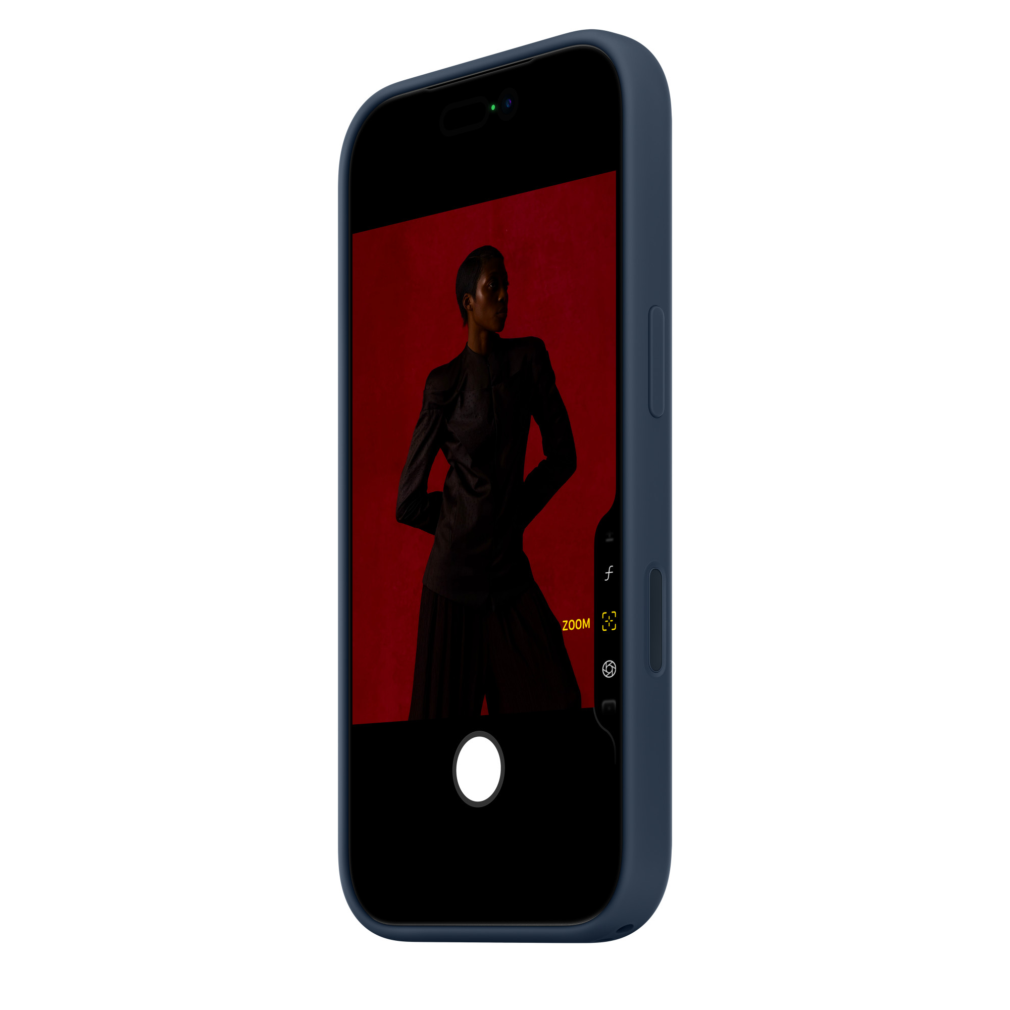 На фото изображено Чехол защитный Apple Silicone Case with MagSafe для iPhone 17 Pro, синий